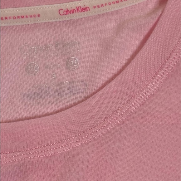 Calvin Klein Performance Workout Top - Picture 2 of 3